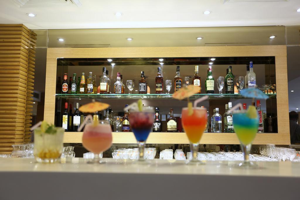 Sunbeam Premium Hotel Zirakpur ภายนอก รูปภาพ