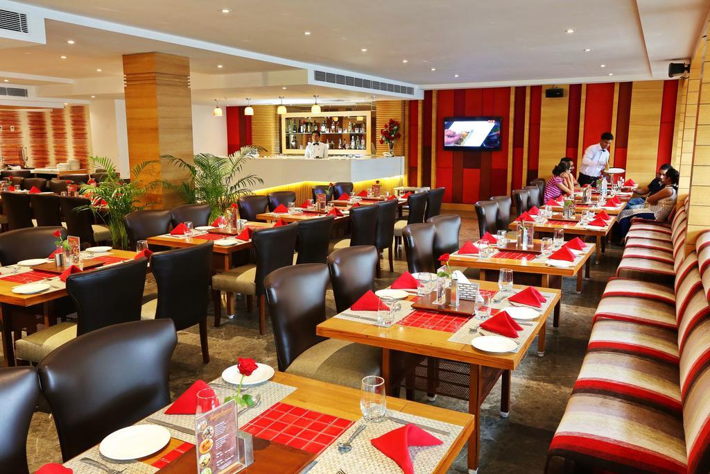Sunbeam Premium Hotel Zirakpur ภายนอก รูปภาพ