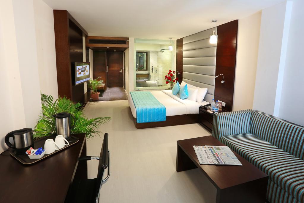 Sunbeam Premium Hotel Zirakpur ห้อง รูปภาพ
