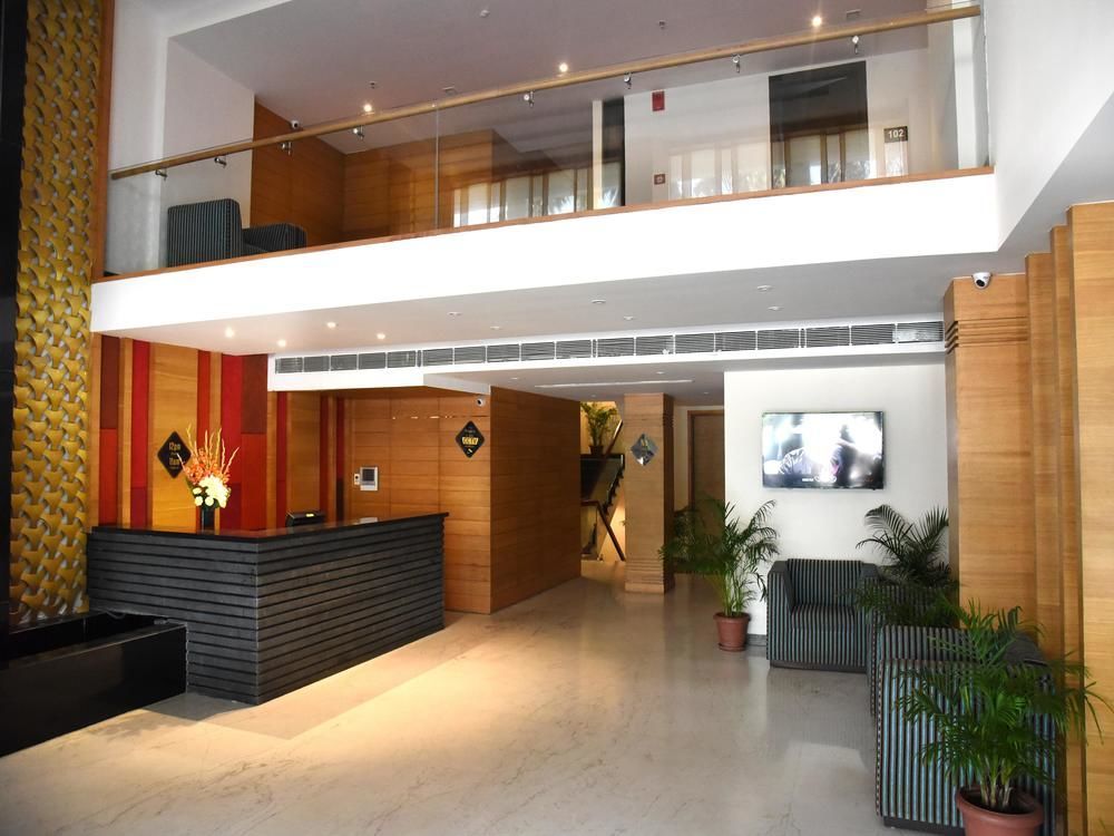 Sunbeam Premium Hotel Zirakpur ภายนอก รูปภาพ