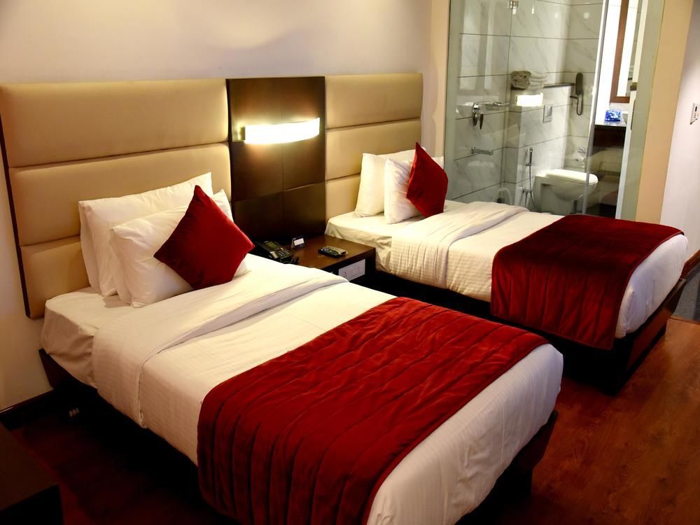 Sunbeam Premium Hotel Zirakpur ภายนอก รูปภาพ