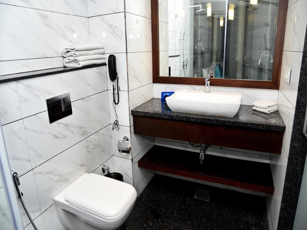 Sunbeam Premium Hotel Zirakpur ภายนอก รูปภาพ